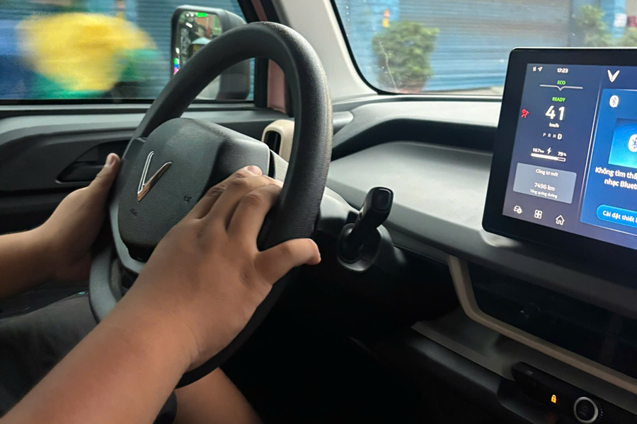 trả nghiệm lái thử vf3 tại vinfast tâm phong bình chánh